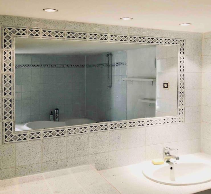Appartement De Caractere Au Coeur Du Centre-Ville Μονπελιέ Εξωτερικό φωτογραφία
